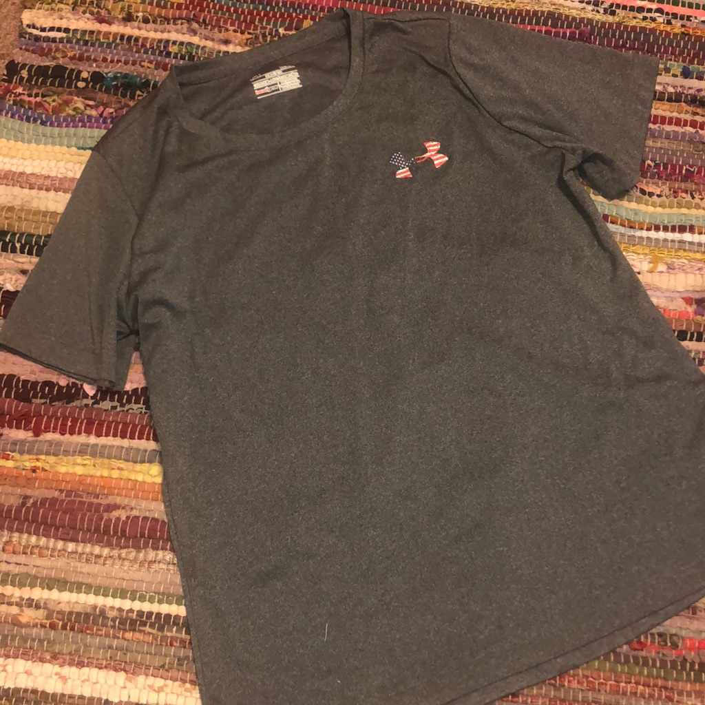 Under Armour Tee Euc